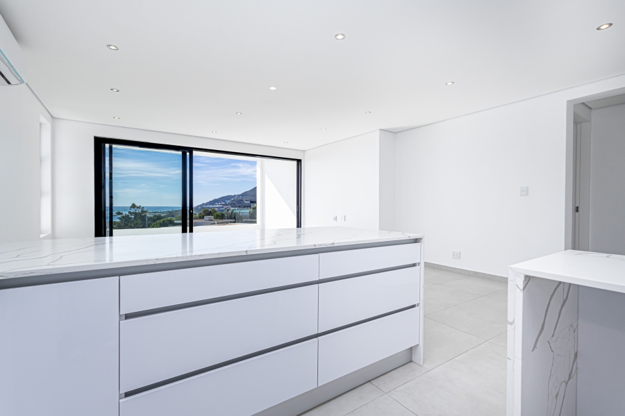 To Let 3 Bedroom Property for Rent in Camps Bay Western Cape